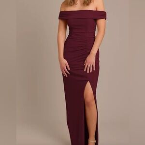 Elegant Burgundy Off-Shoulder Jersey Dress